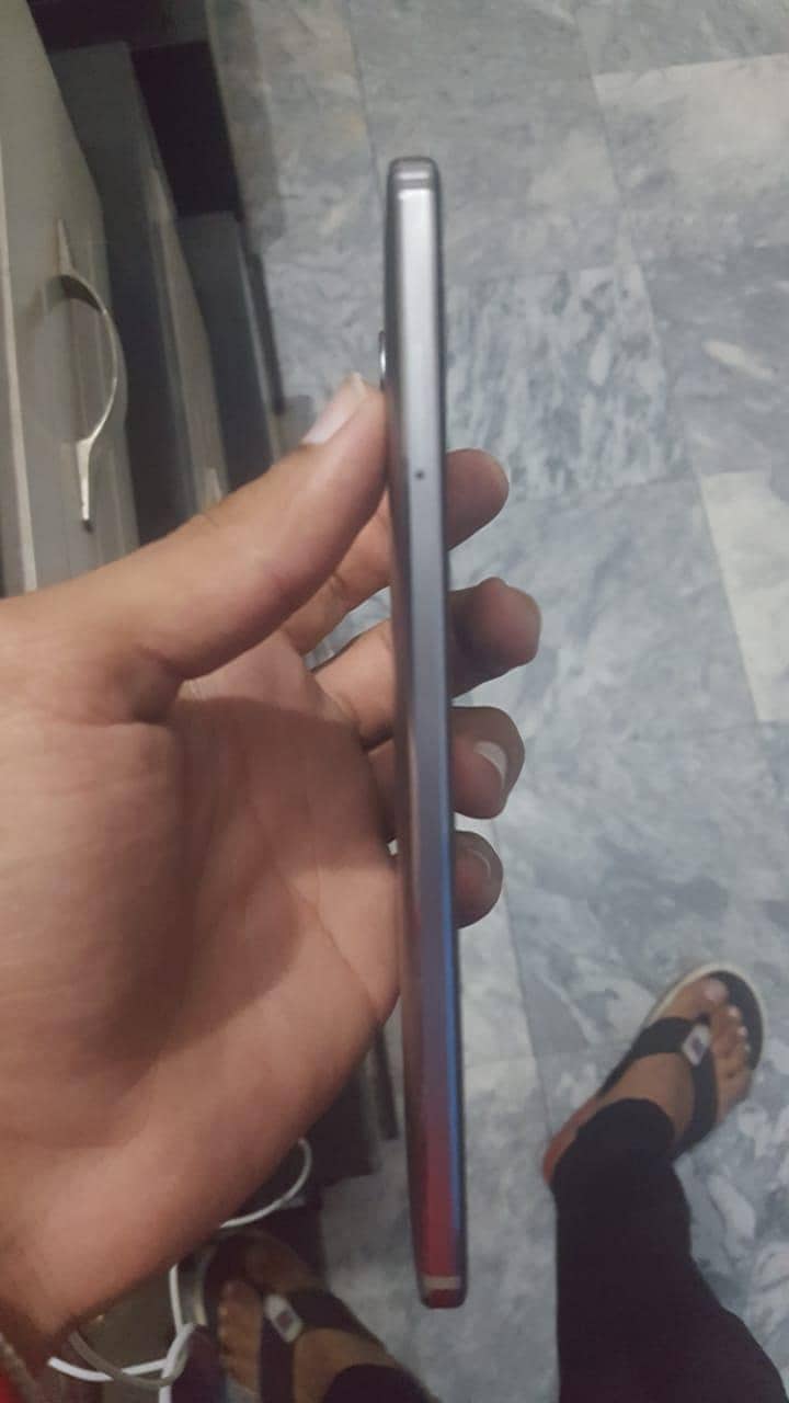 Huawei Mate 8 3