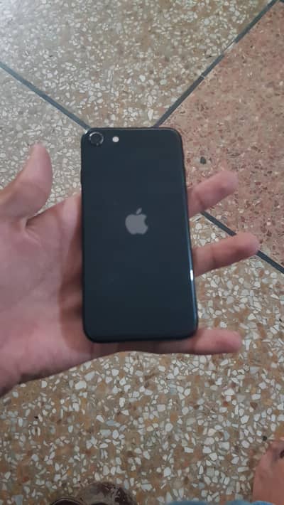 Apple iPhone SE