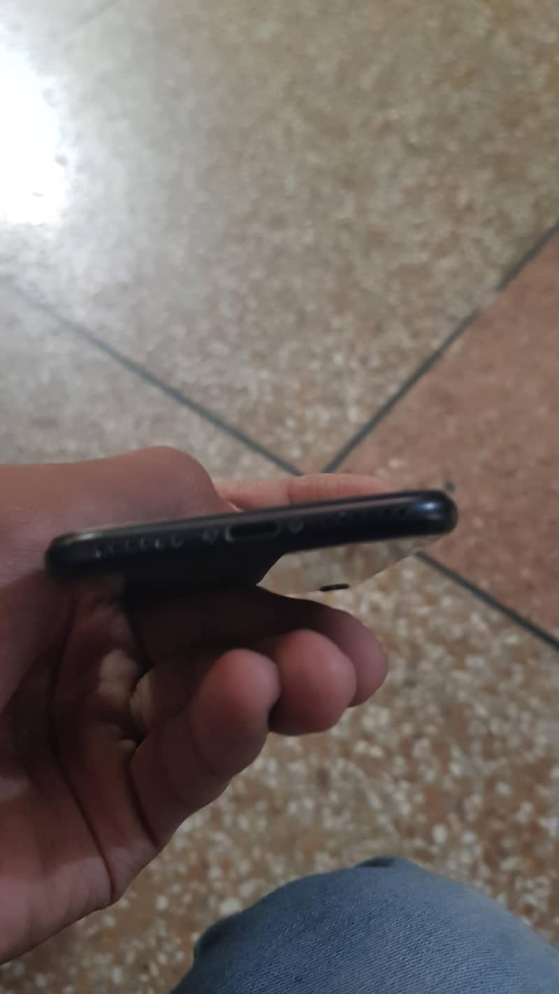 Apple iPhone SE 3