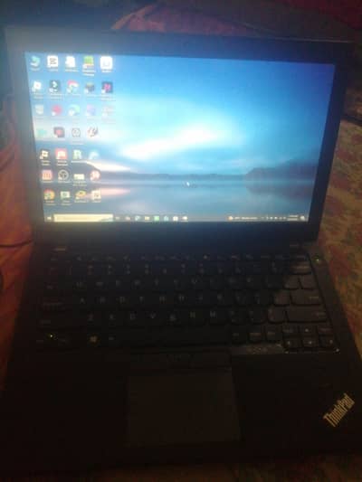 Lenovo Laptop i5 7gen 8gb ram 4gb graphics card intel