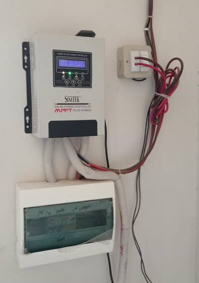 Simtek Mppt Plus Hybrid Solar Charge Controller