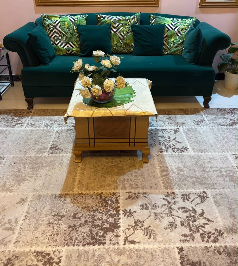 3 seater sofa with table 3