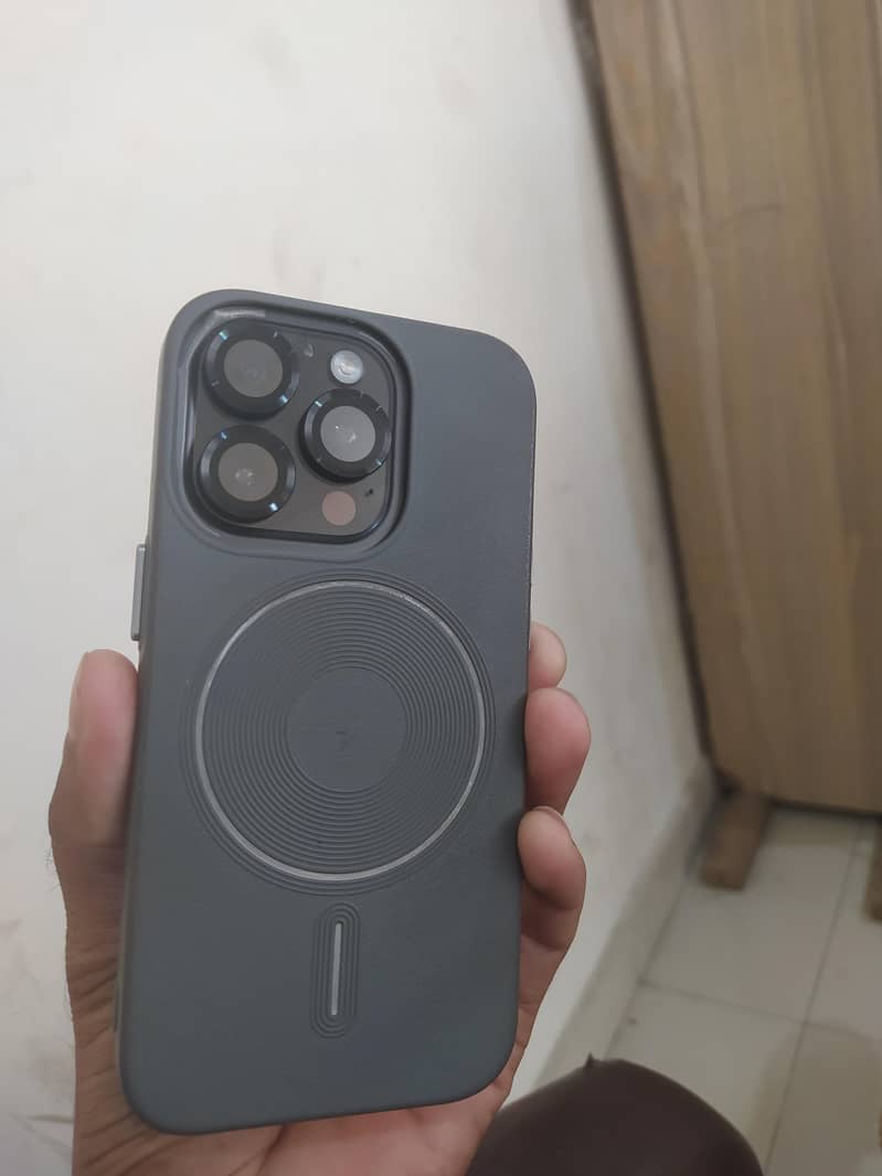 Apple iPhone 14 Pro 1