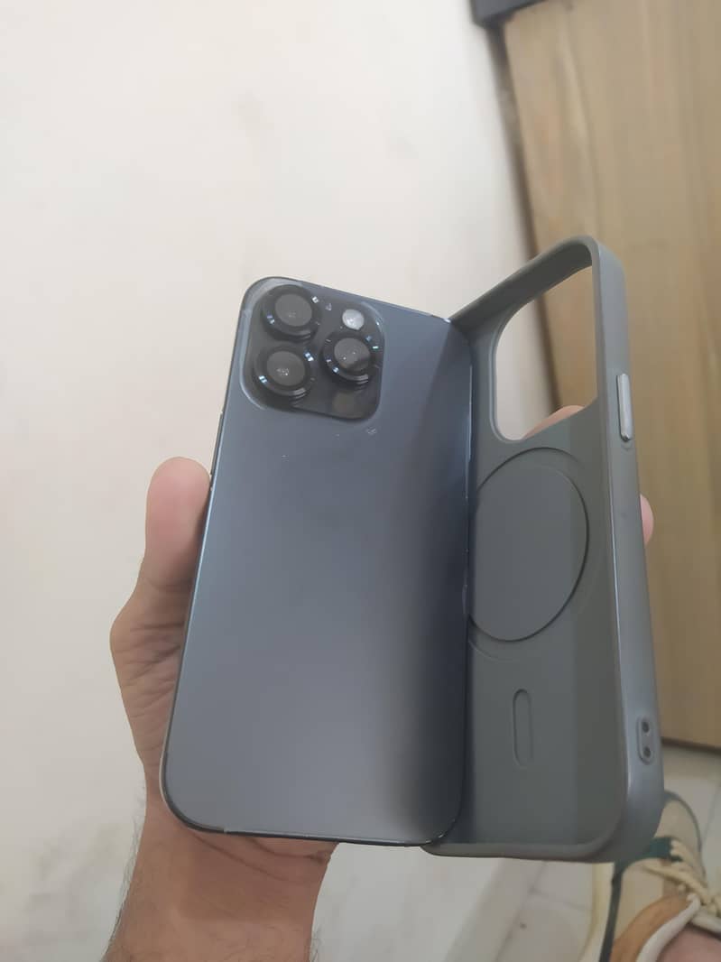 Apple iPhone 14 Pro 2