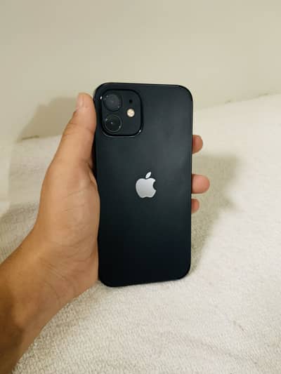 Apple iPhone 12