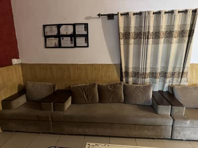Use good condition use sofa 5 siter