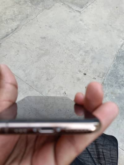 Apple iPhone XS