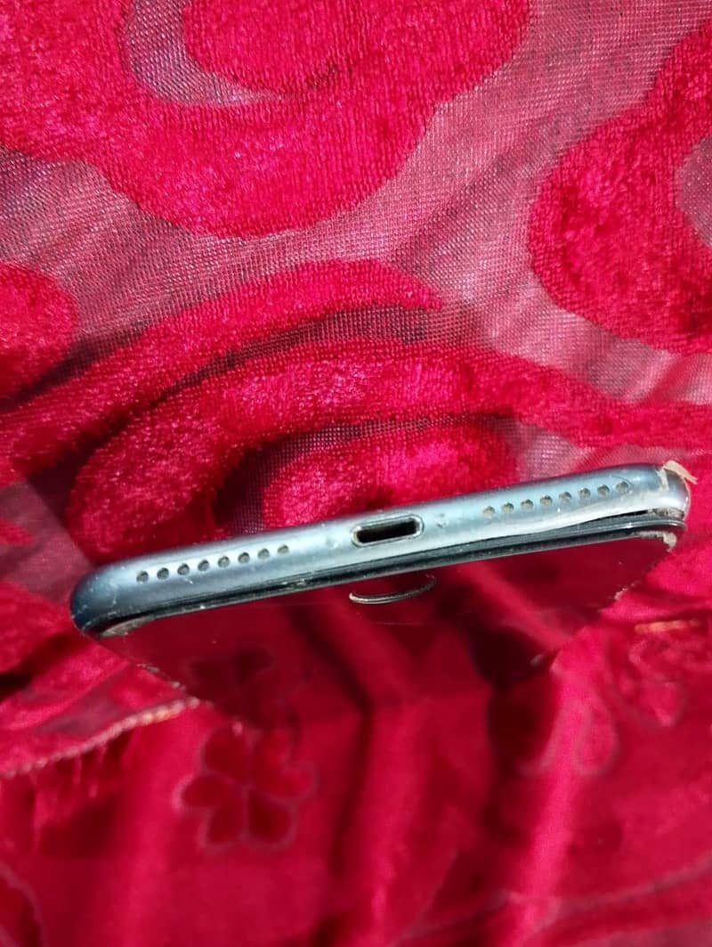 Apple iPhone 8 Plus 2
