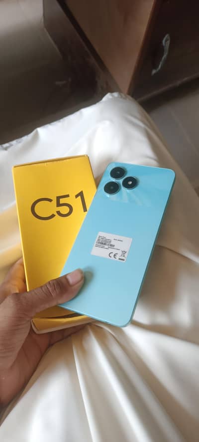 Realme C51 4/128 complete box 03034099380