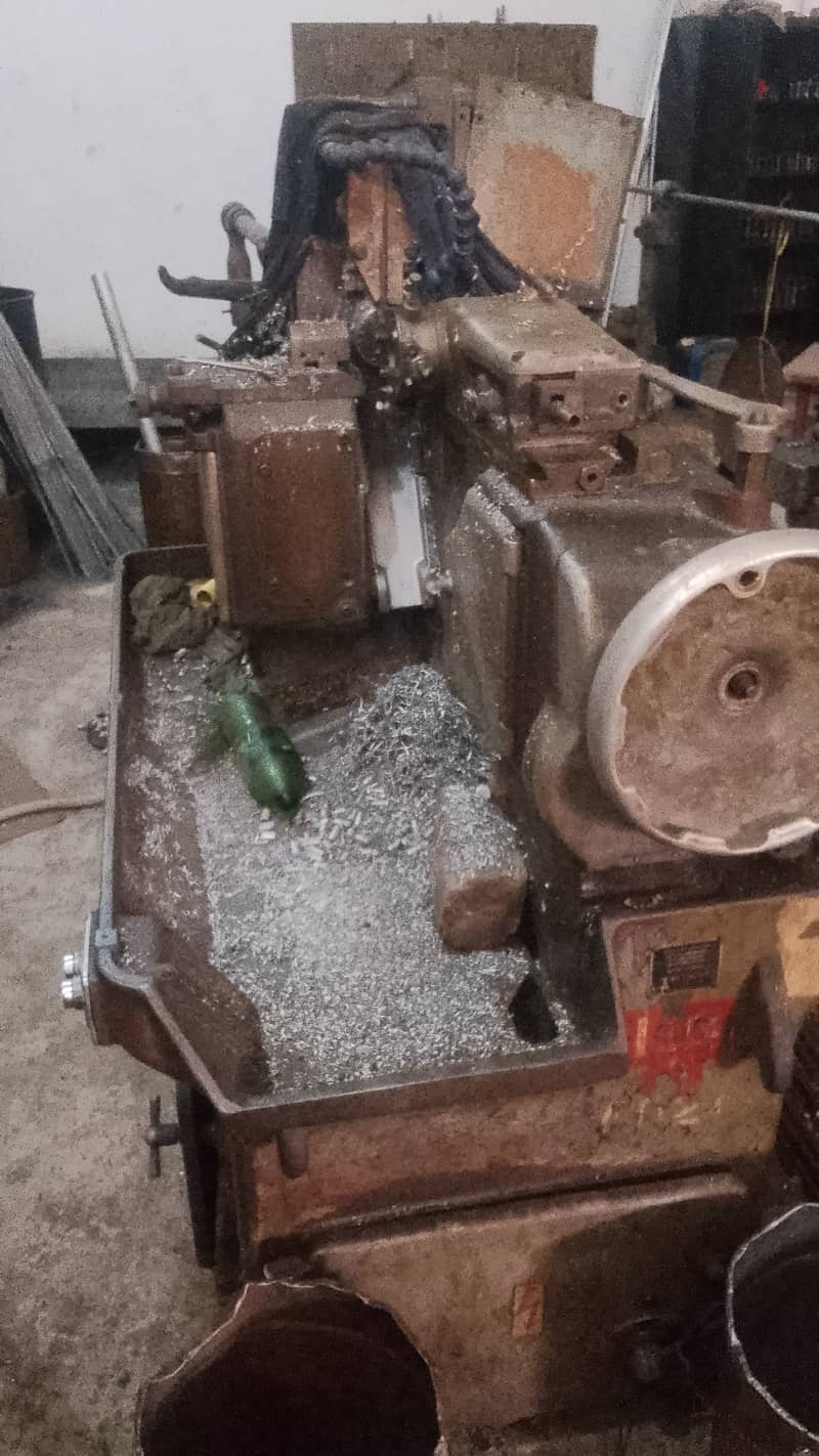 Auto lathe machine 1