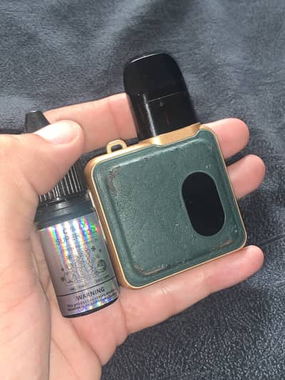OXVA XLIM SQ Pro Pod Kit 30 W ith 10ml/ 50mg flavour vape pod 18+