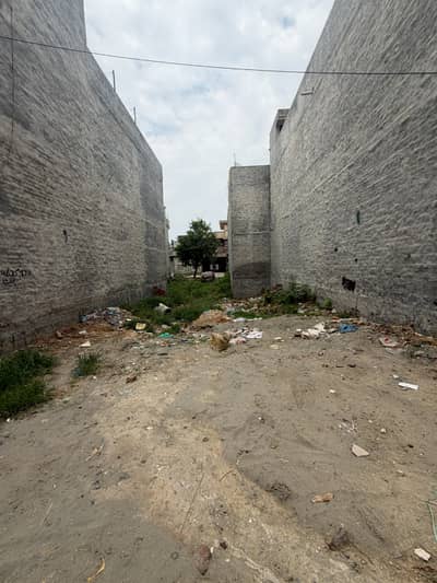 5 Marla plot for sale on ideal location of AL Rehman Gardens phase 4 near jallo park main canal road Lahore