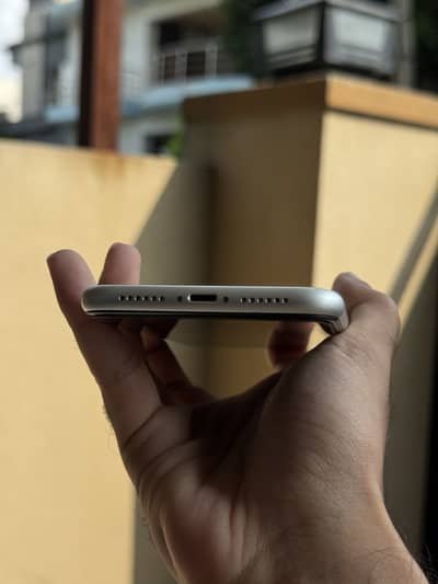 Apple iPhone XR