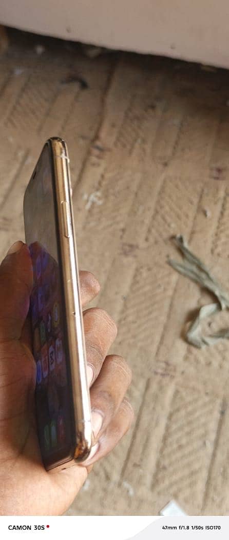 Apple iPhone 11 Pro 5