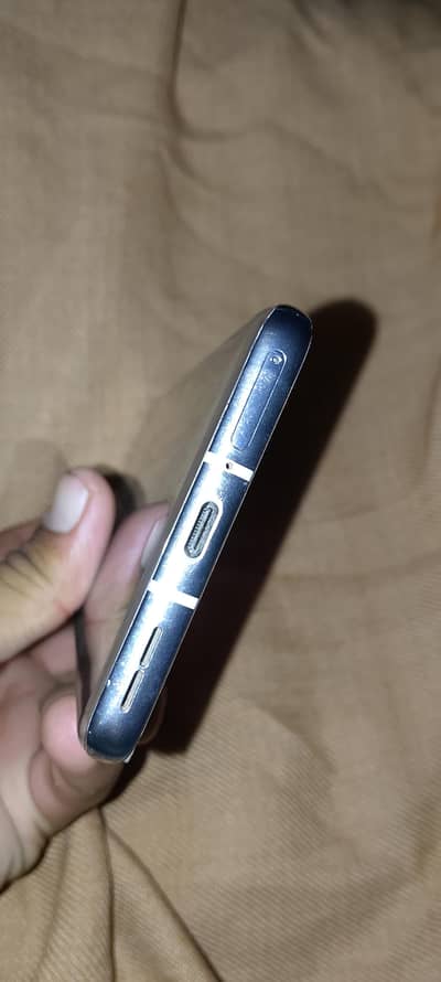 OnePlus 9 pro 12+12   256 GB wireless charging