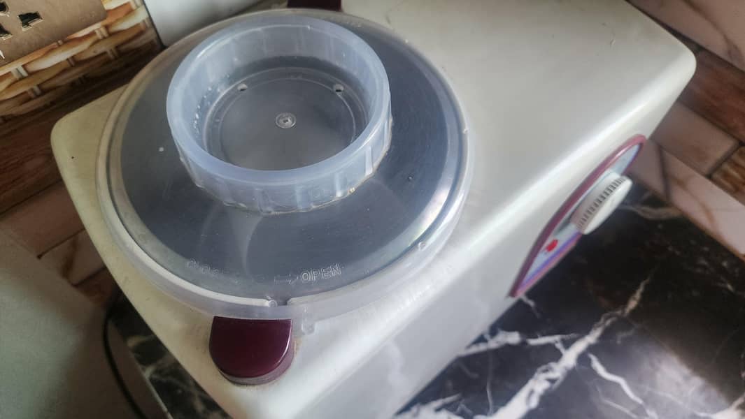 kneading machine 2