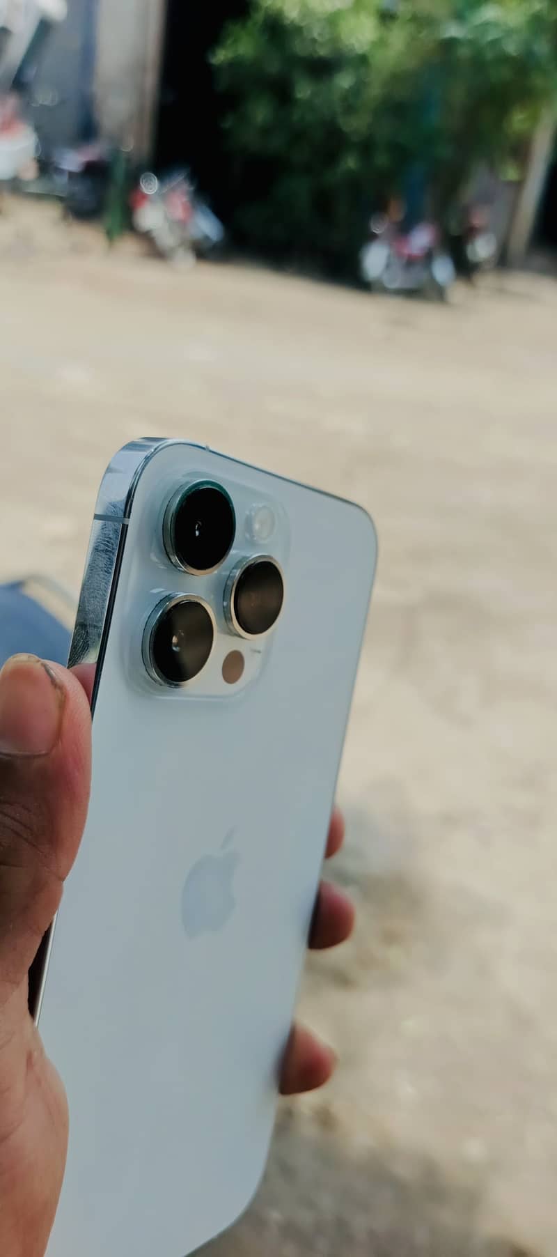 Apple iPhone 14 Pro Max 1