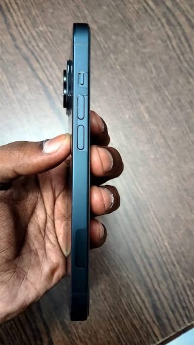 Apple iPhone 14