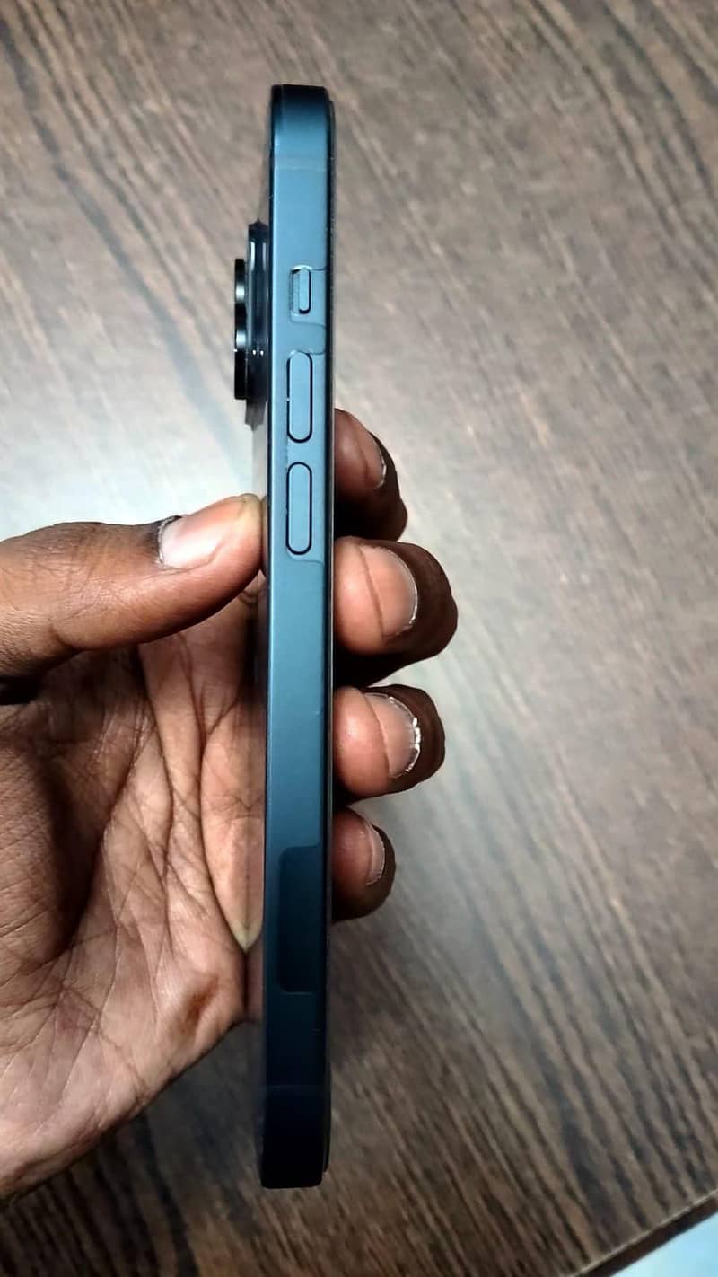 Apple iPhone 14 0