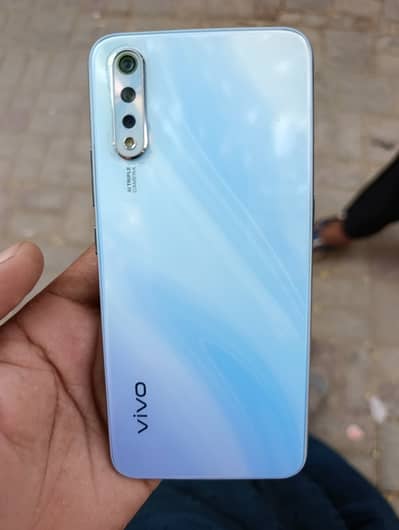 Vivo S1