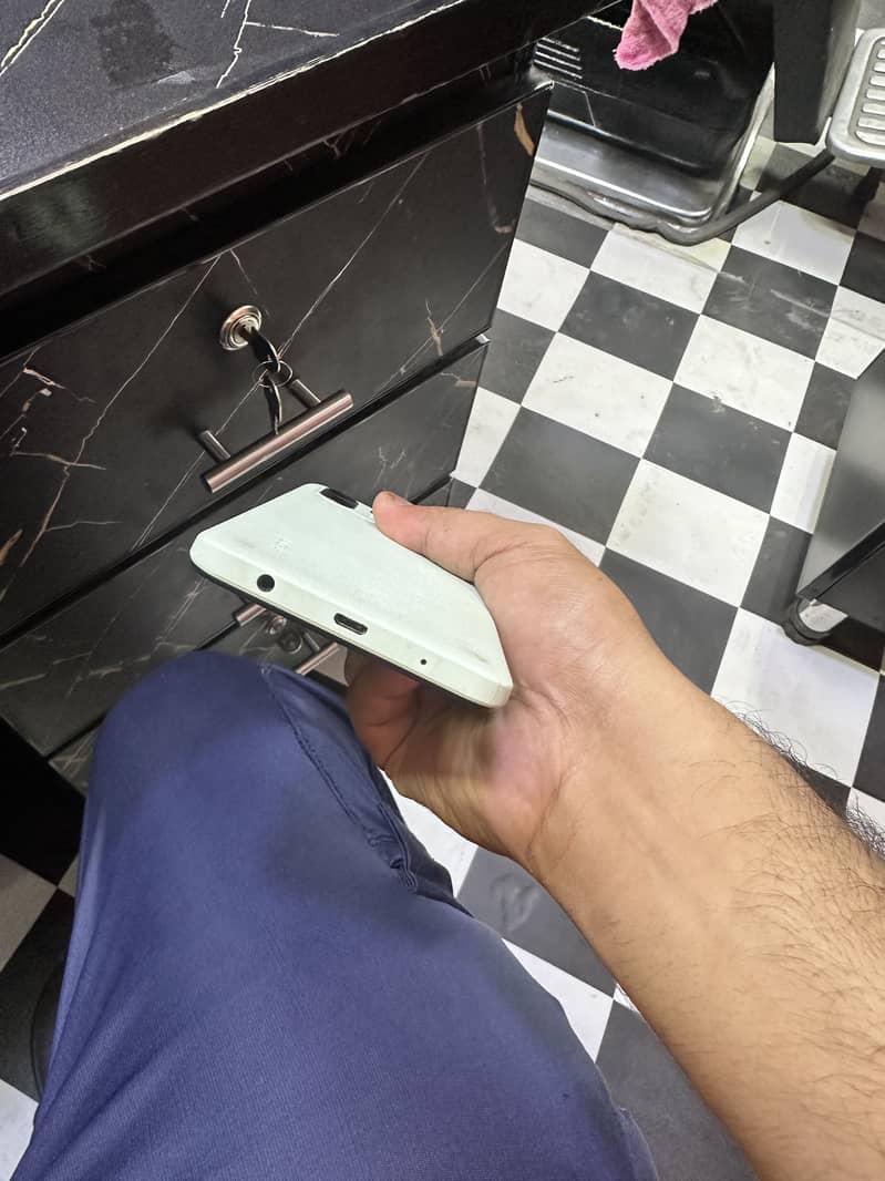 redmi A2+ 0