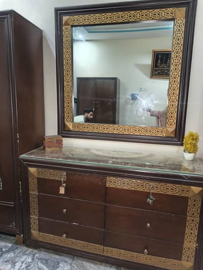 Heavy wooden Dresser