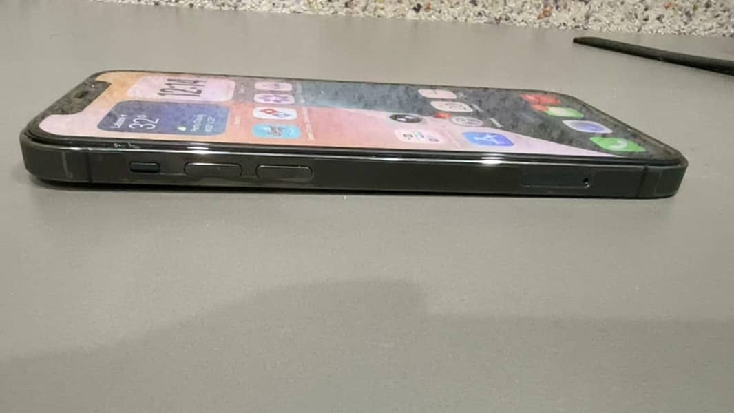 Apple iPhone 12 Pro 3