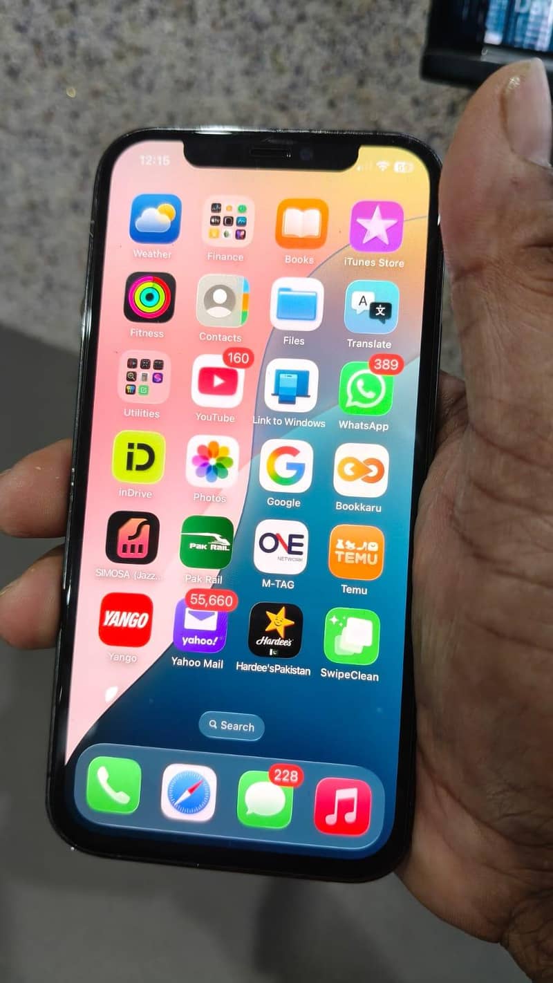 Apple iPhone 12 Pro 8