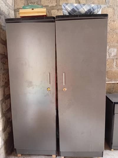 2 Door Almari