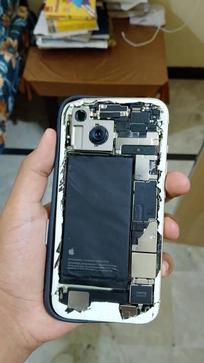 Apple iPhone 15