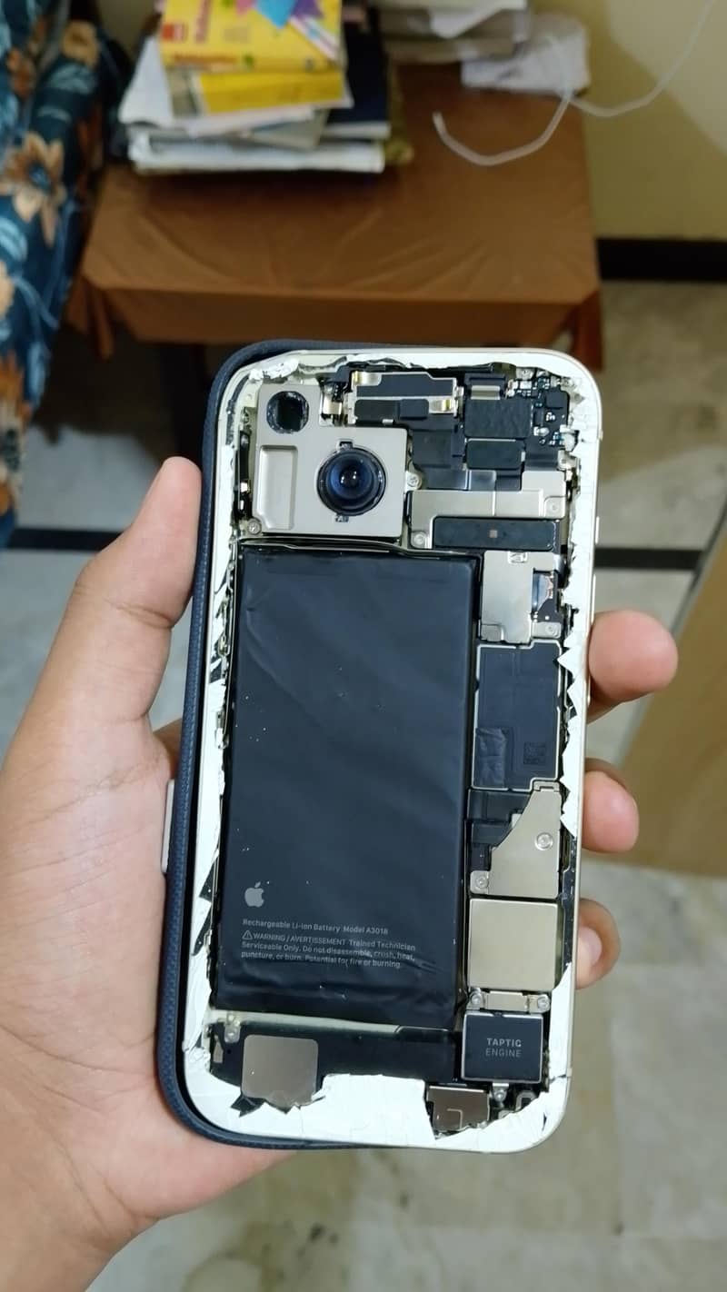 Apple iPhone 15 0