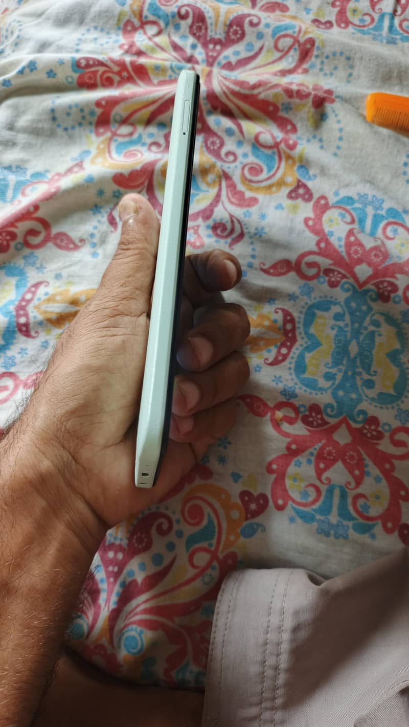 Xiaomi Redmi A2 Plus 3