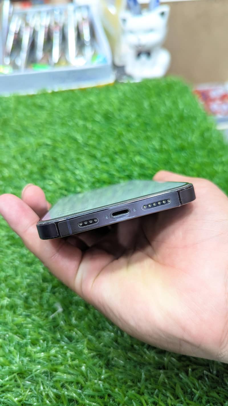 Apple iPhone 14 Pro Max 5