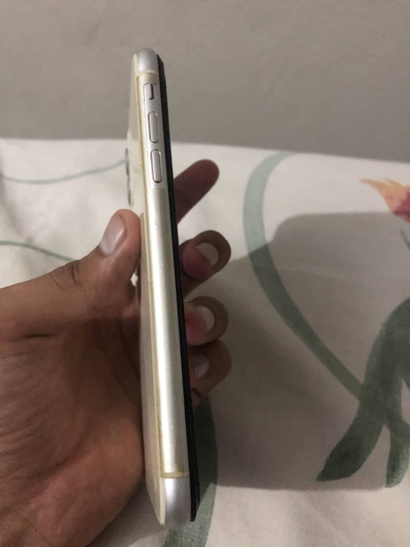Apple iPhone 11 2