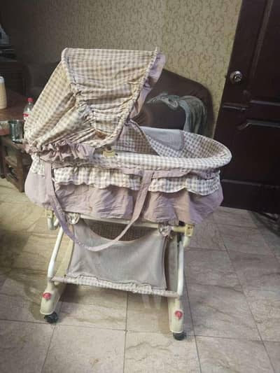 baby bassinet, baby cot Japan