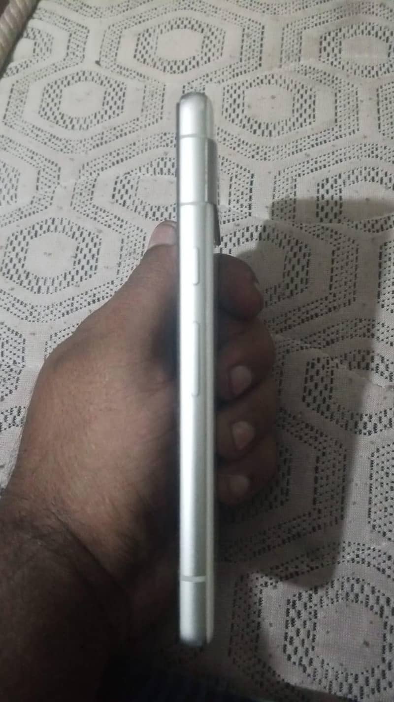 Google Pixel 7a 3