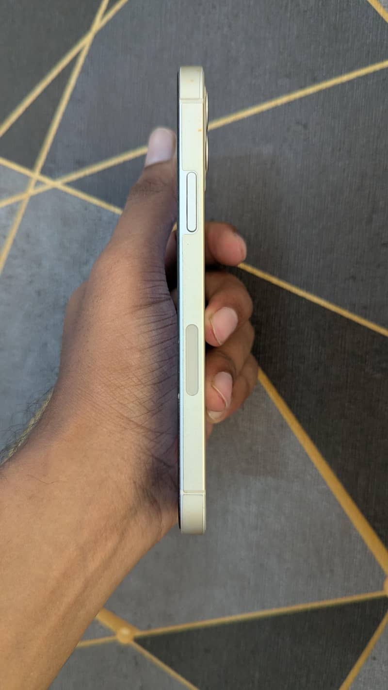 Apple iPhone 12 3