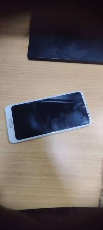 Sharp Aquos R2