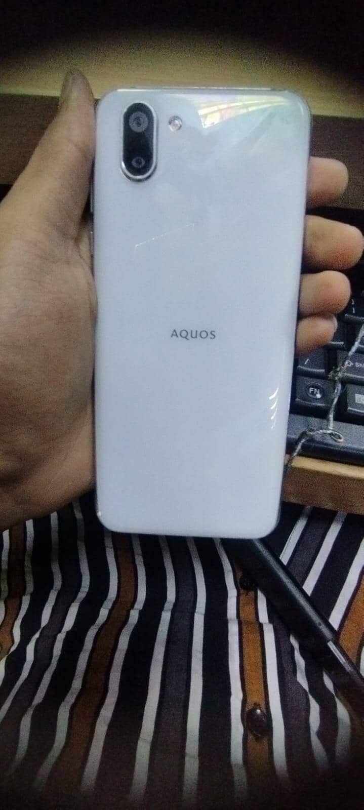 Sharp Aquos R2 7