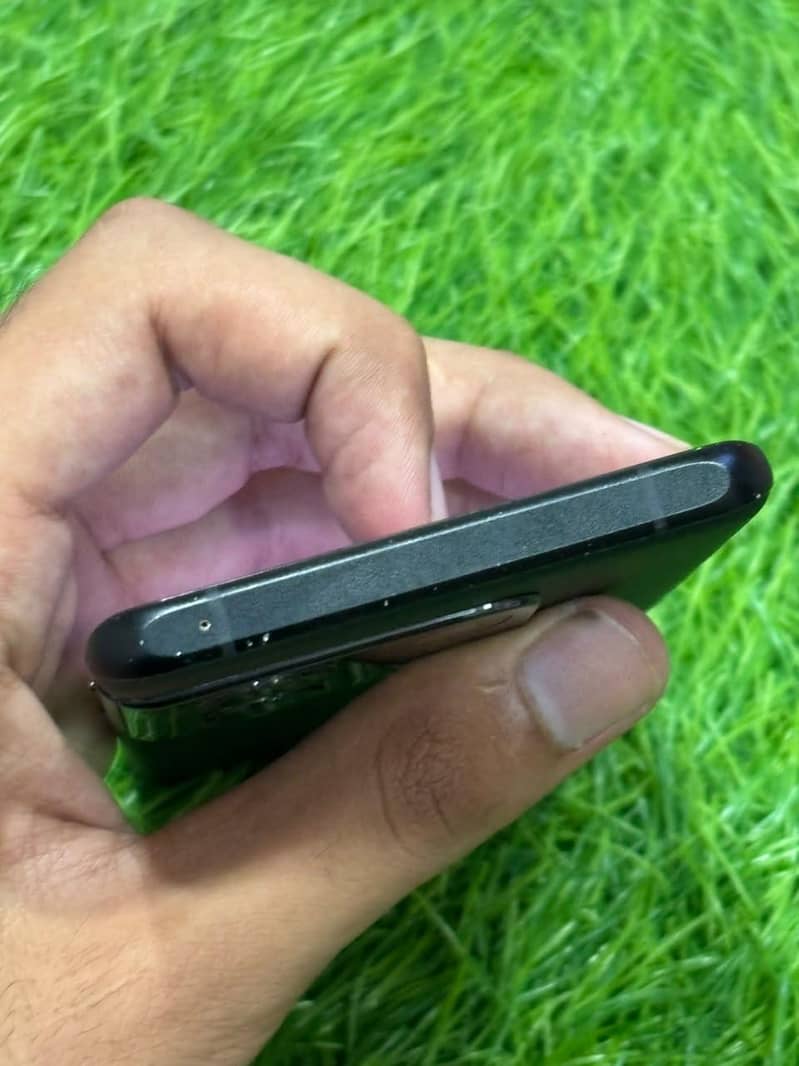 One Plus 10 Pro 6