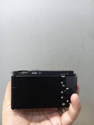 Sony ZV-E10 Vlogging Camera with 16-50mm Kit Lens