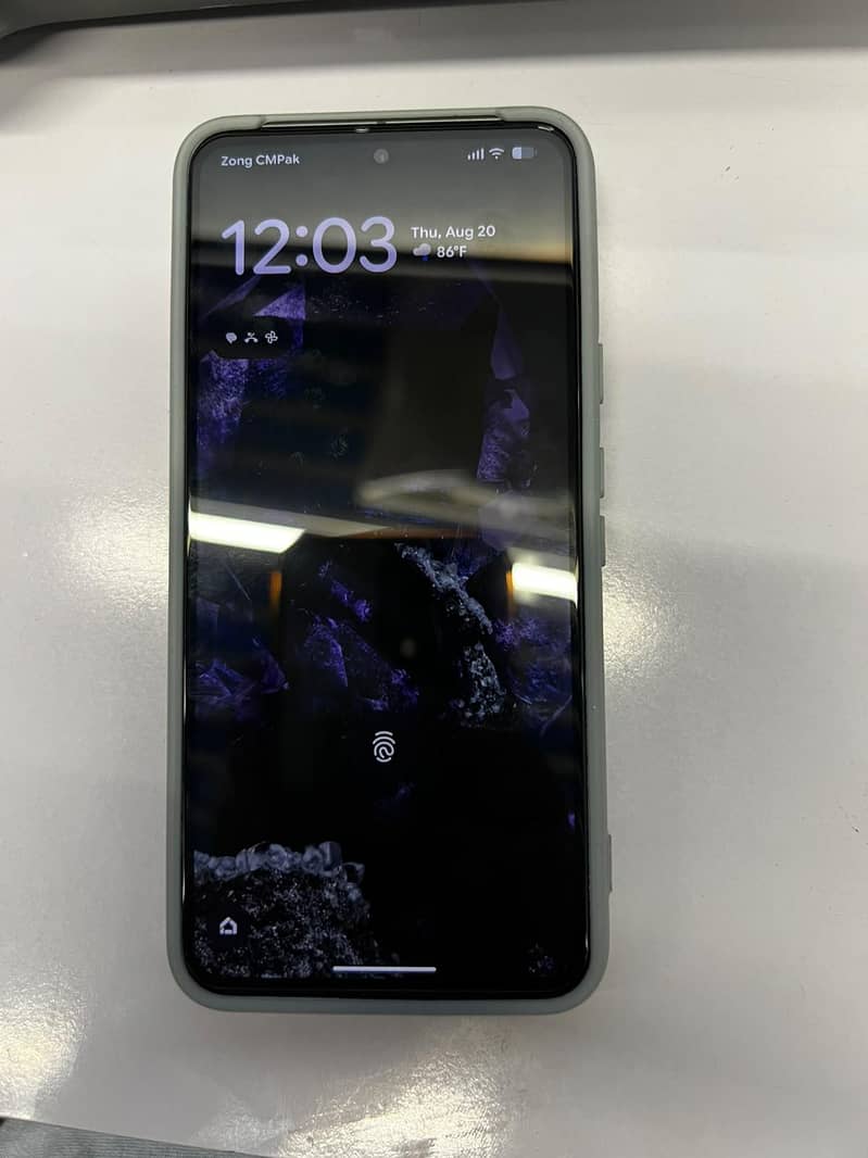 Google Pixel 8 4
