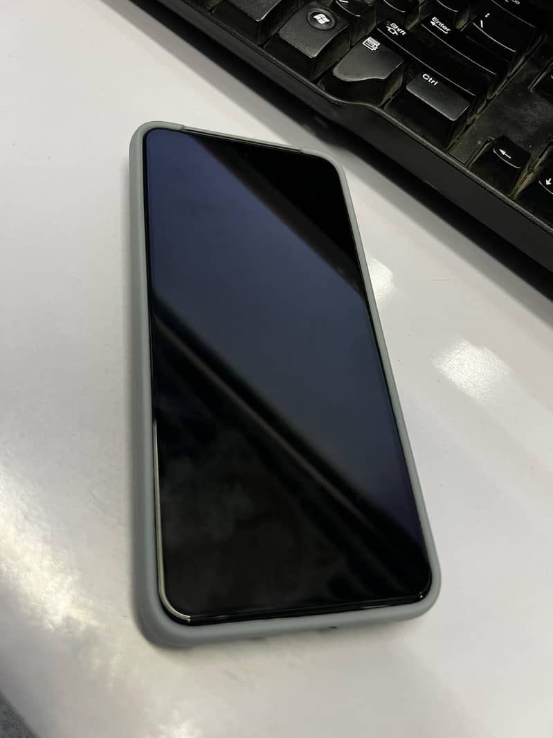 Google Pixel 8 5