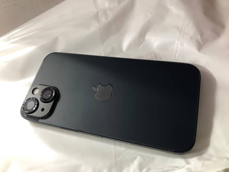 Apple iPhone 13 0