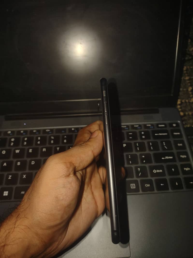 Apple iPhone 8 Plus 2