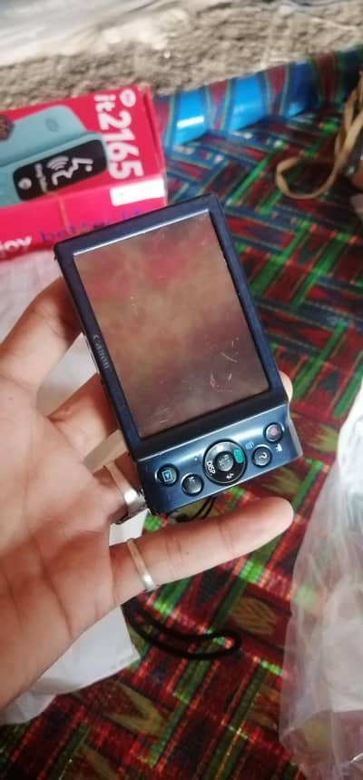 Canon cámara use me hy abhi battery nhi hy bas