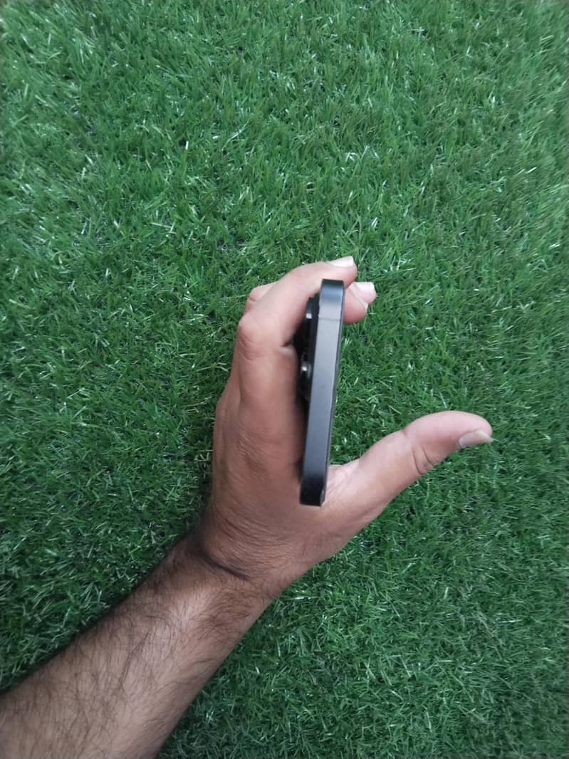 Apple iPhone 14 Pro Max 2