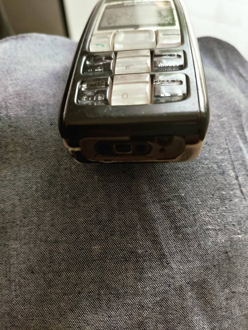 Nokia 1600 2