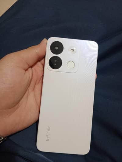 Infinix Smart 7 HD 4/64GB | PTA Approved | 2+2 RAM | Used