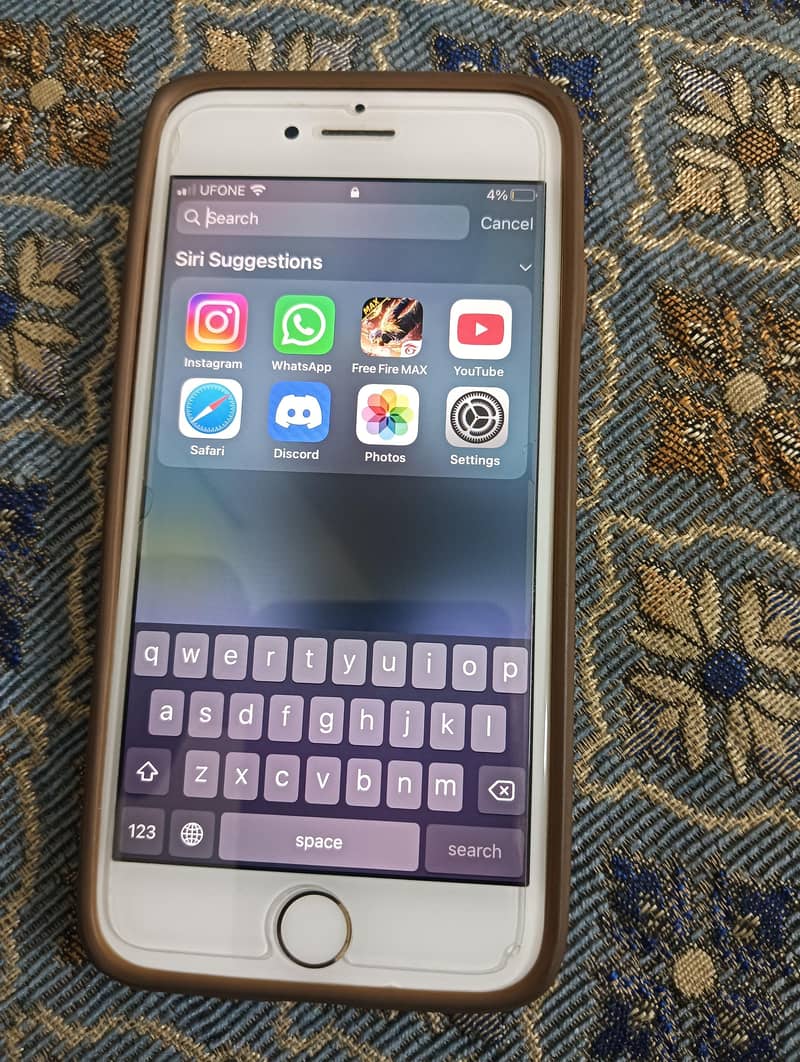 Apple iPhone 7 1